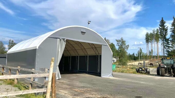 Minäkin valitsin Landtek Halliin