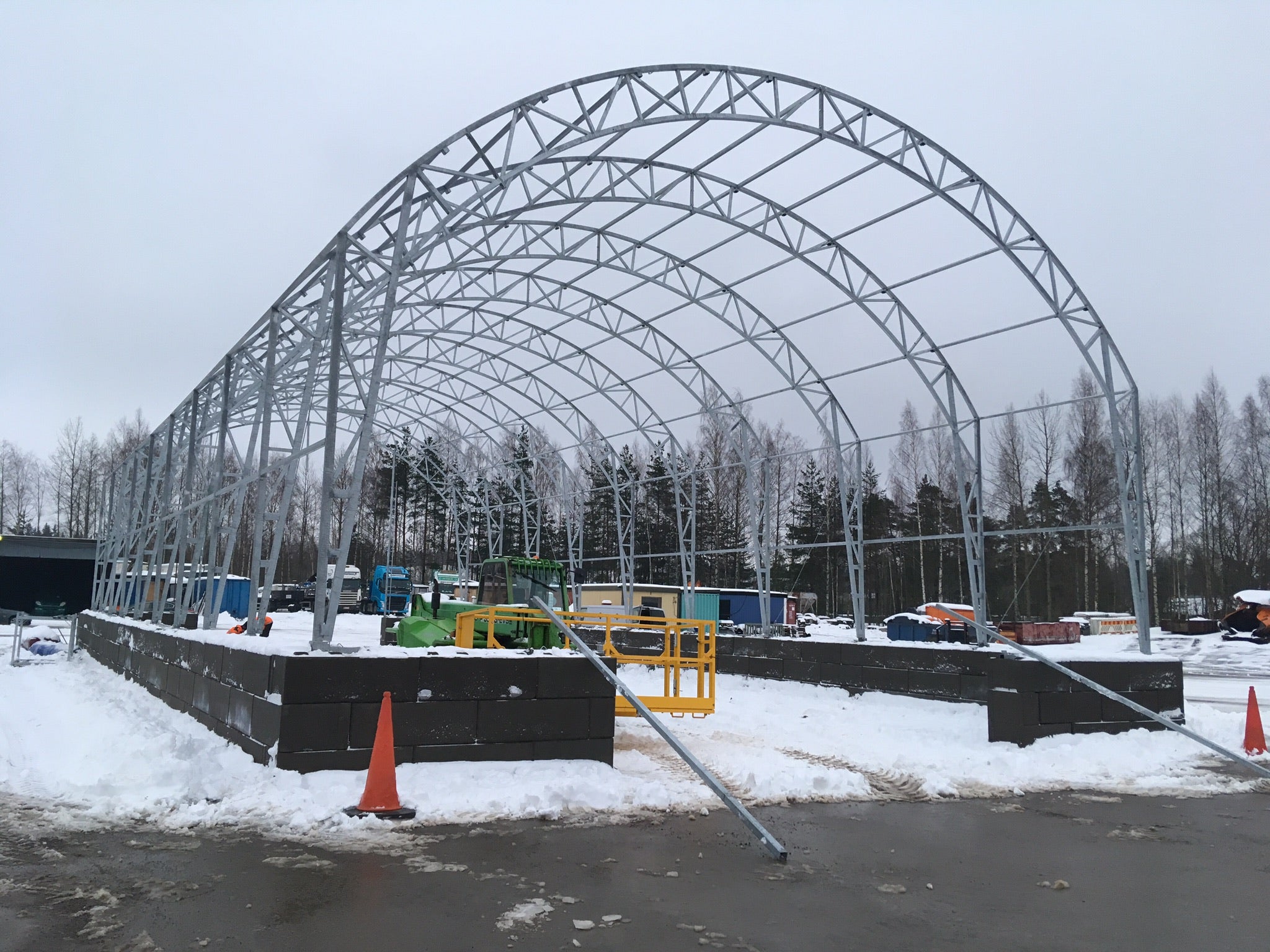 Landtek Pressuhalli 12x20x3,5 - Landtek