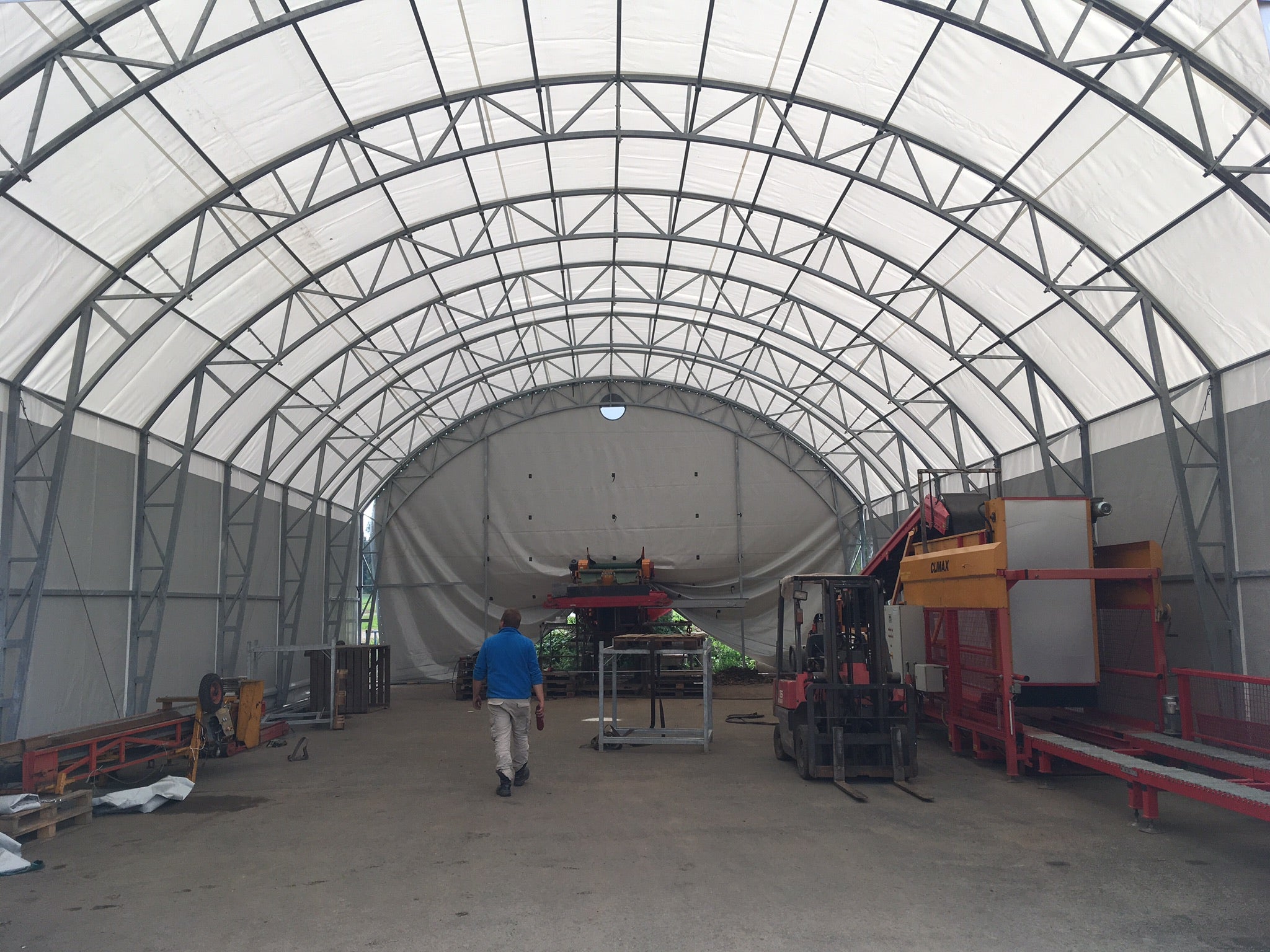 Landtek Hall 6x10x2m. Säilytystilaa harrasteautoille jne! - Landtek