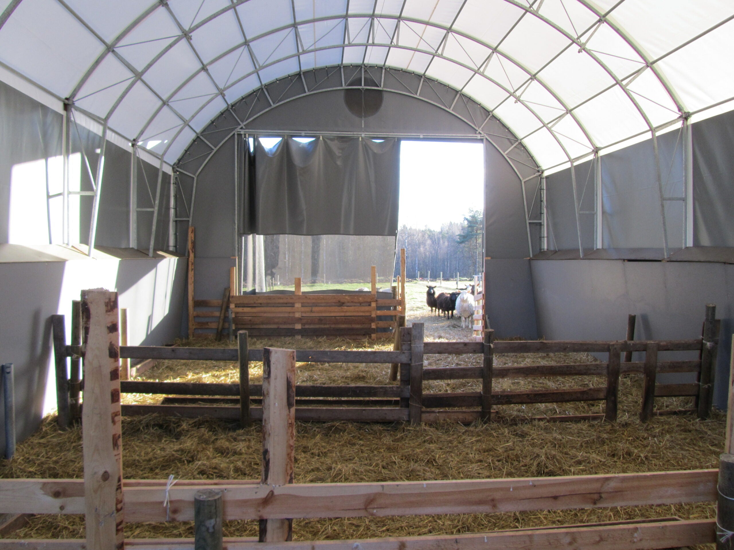 Lampola iso 10x30x3m - Landtek