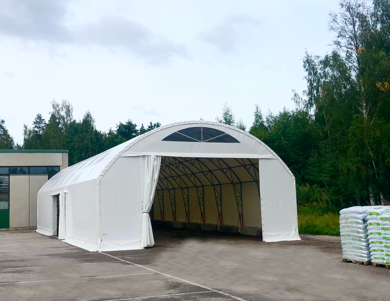 Varastohalli vuokralle tai rahoitus leasingrahoituksella - Landtek