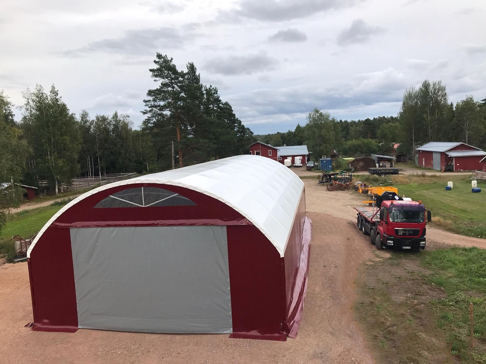 Maatilahalli 10x20x3m 4x6m ovella - Landtek