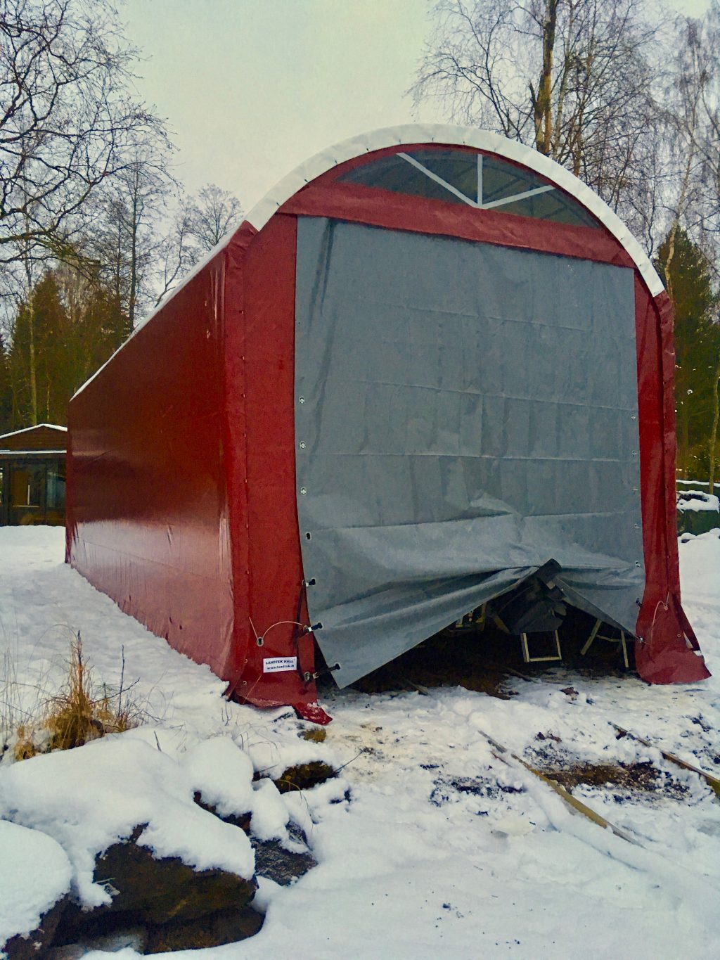 Landtek Hall 4×10 venesuoja - Landtek